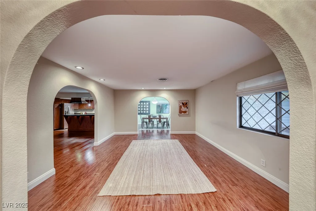 3001 Colanthe, Las Vegas, NV 89102