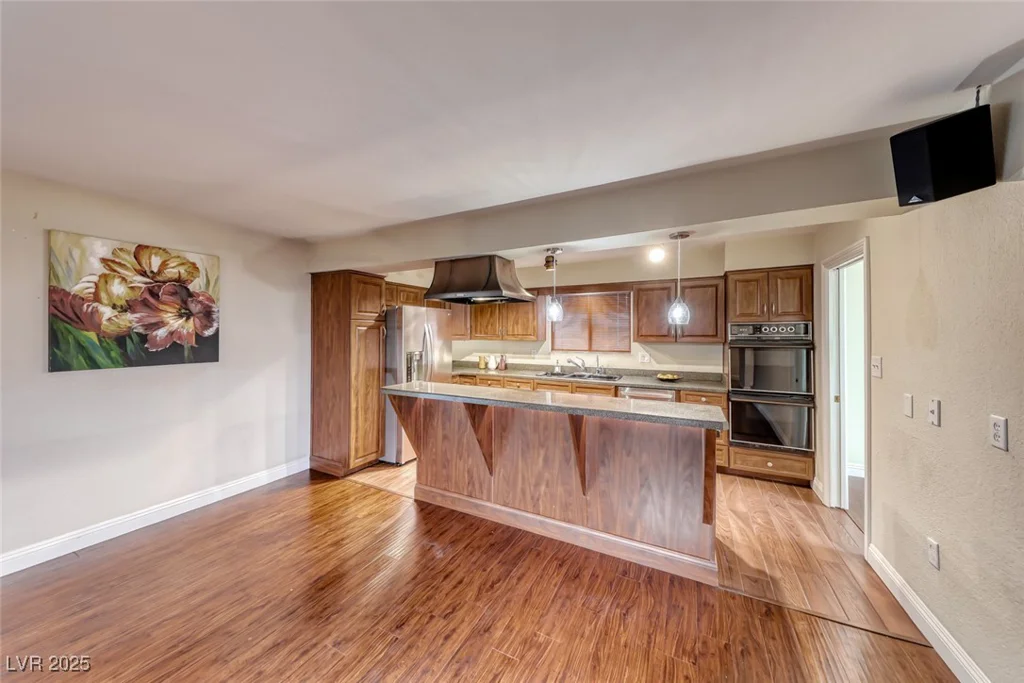 3001 Colanthe, Las Vegas, NV 89102