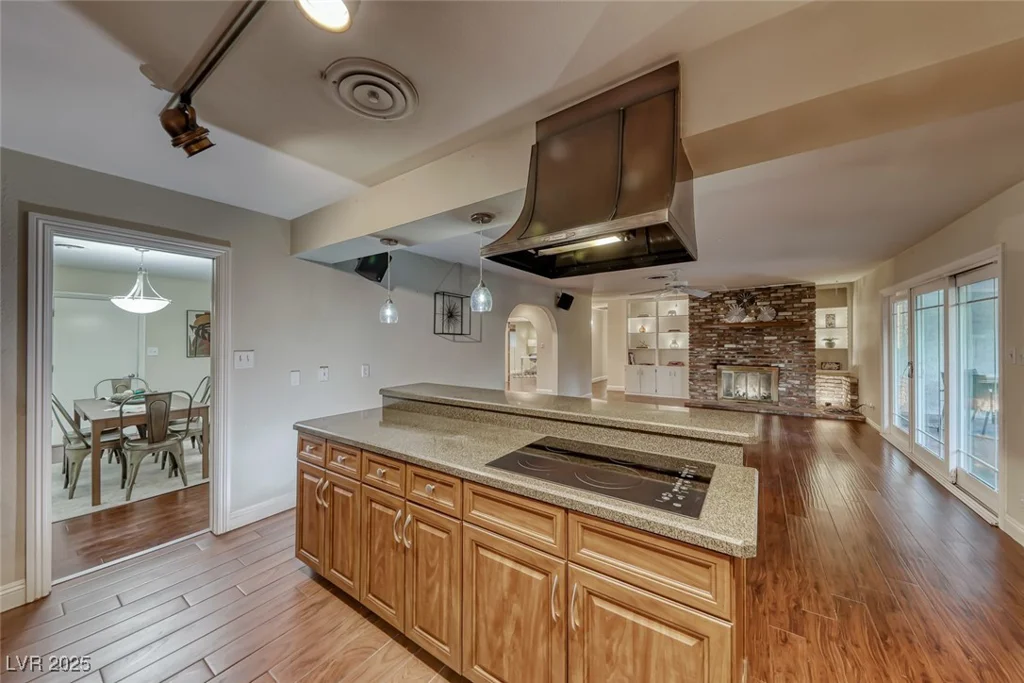 3001 Colanthe, Las Vegas, NV 89102