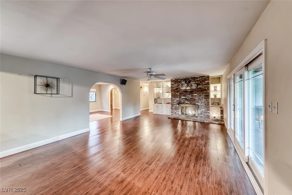 3001 Colanthe, Las Vegas, NV 89102