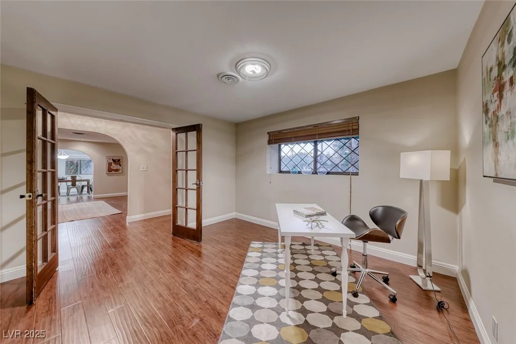 3001 Colanthe, Las Vegas, NV 89102