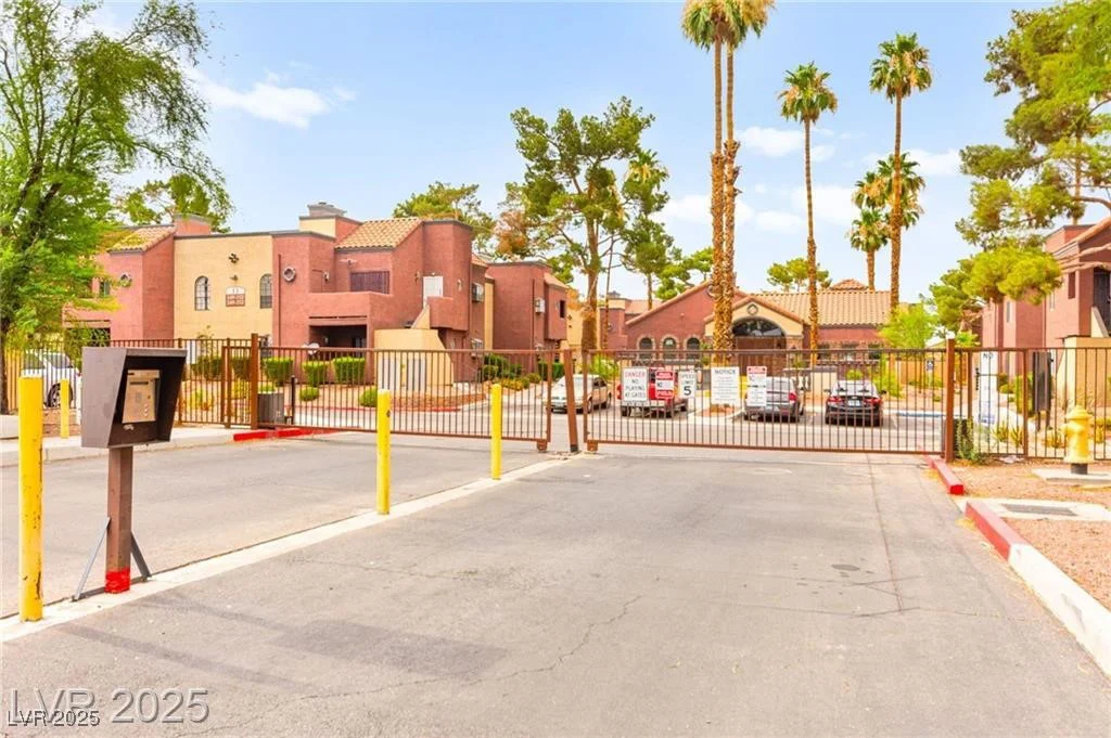 4050 Pacific Harbors, Las Vegas, NV 89121