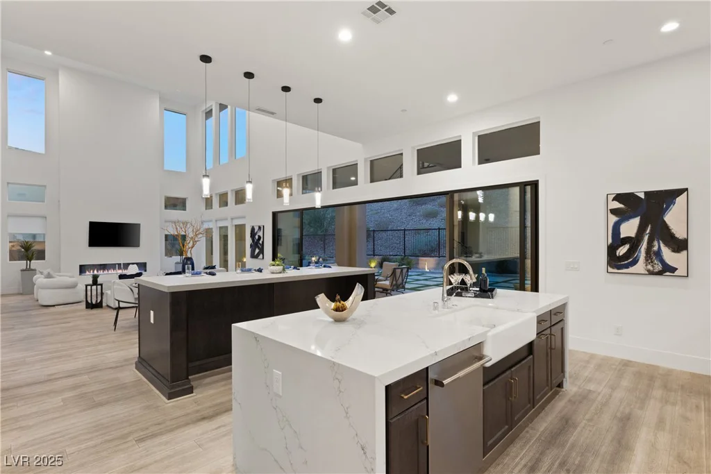 5219 Iron River, Las Vegas, NV 89135