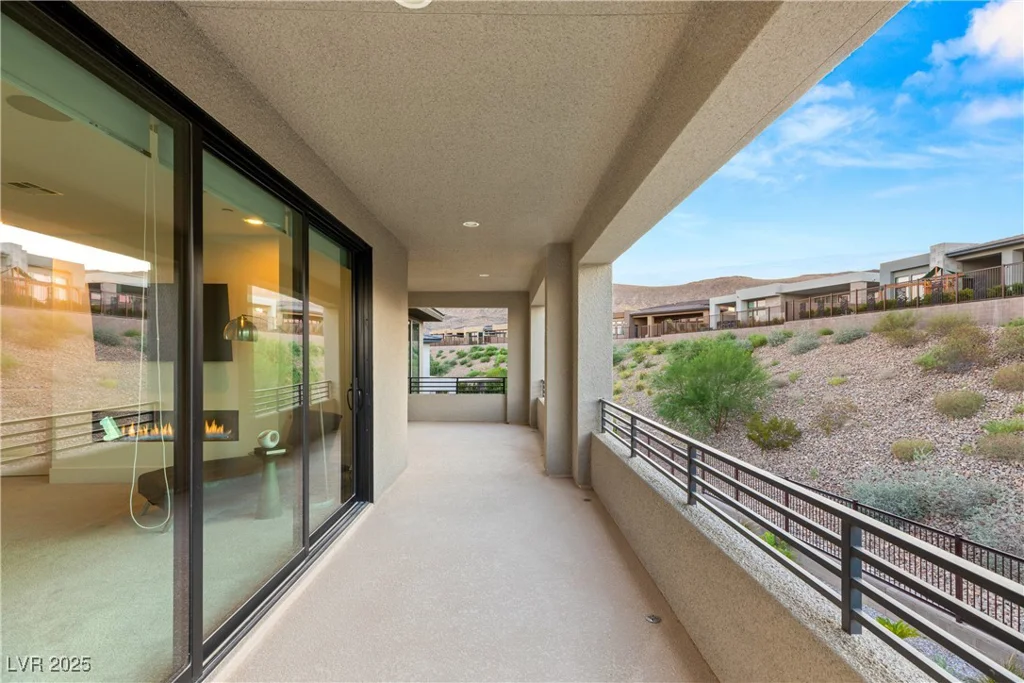 5219 Iron River, Las Vegas, NV 89135