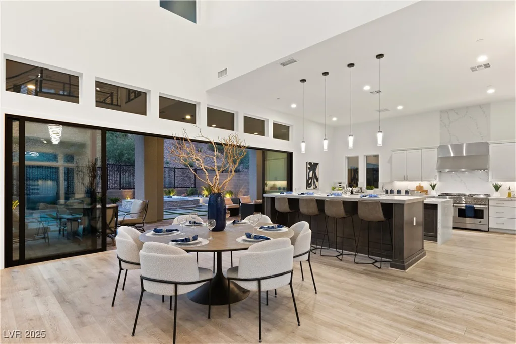 5219 Iron River, Las Vegas, NV 89135