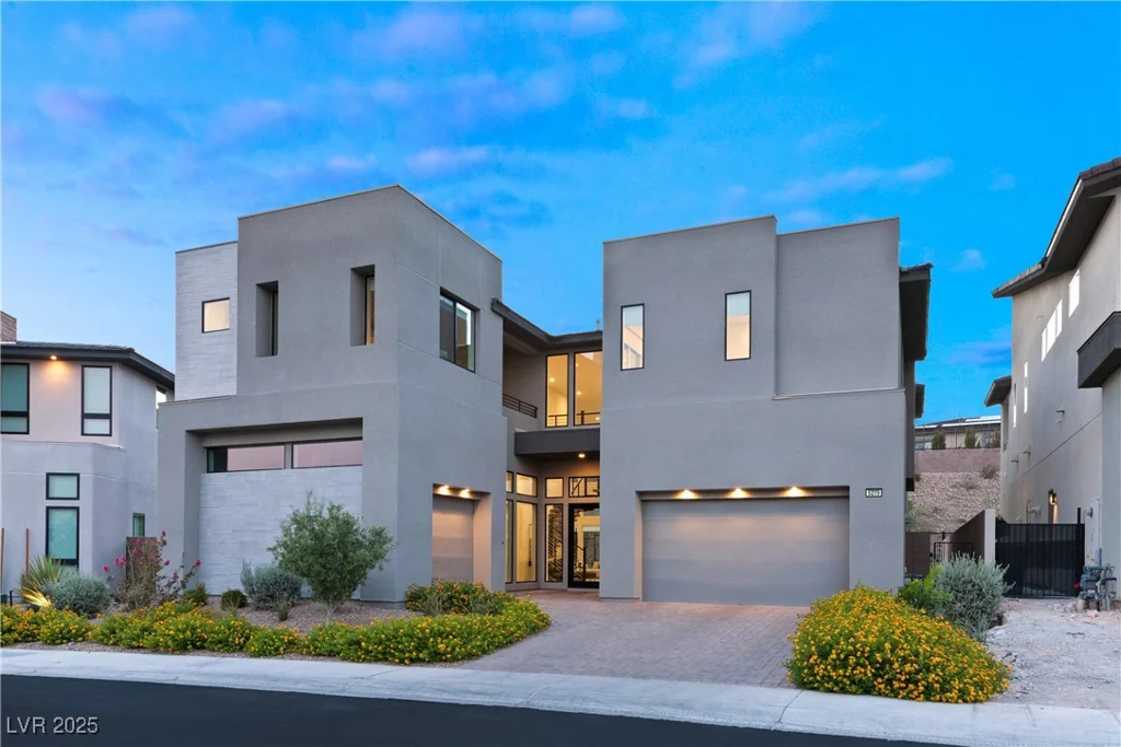 5219 Iron River, Las Vegas, NV 89135