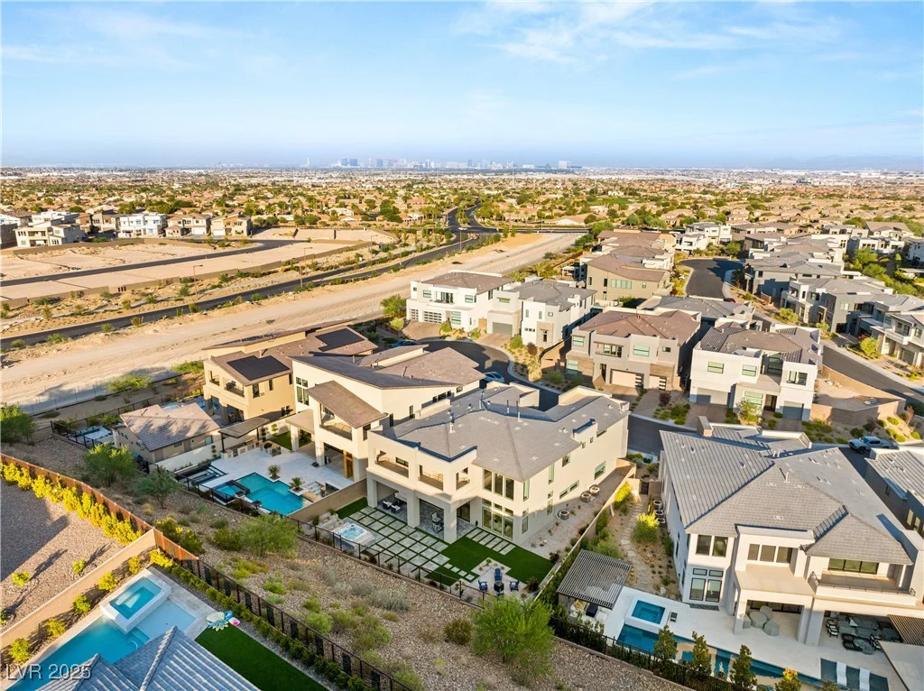 5219 Iron River, Las Vegas, NV 89135