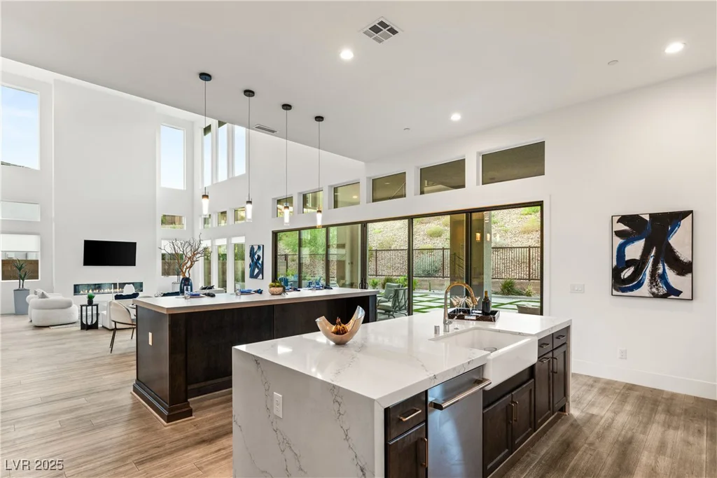5219 Iron River, Las Vegas, NV 89135