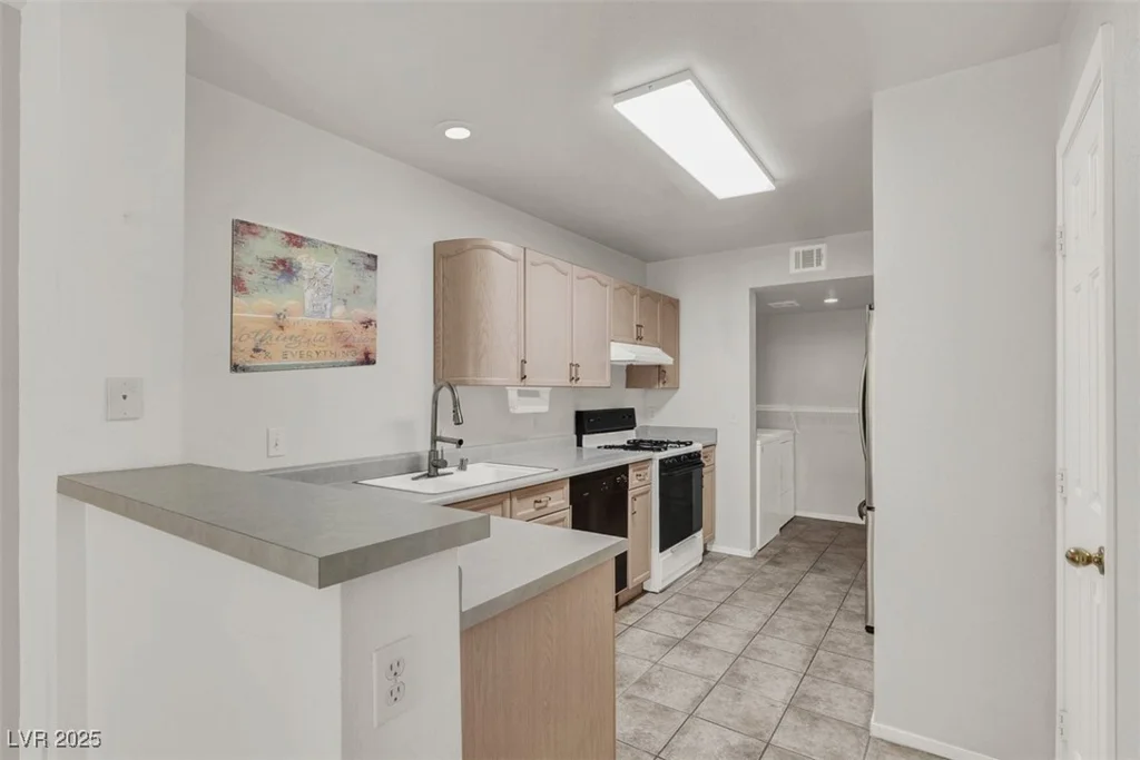 8409 Indigo Sky, Las Vegas, NV 89129