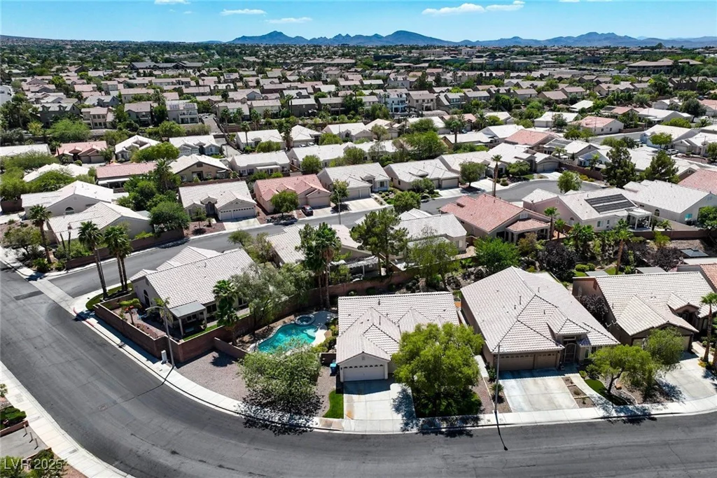 2487 Hoopes, Henderson, NV 89052