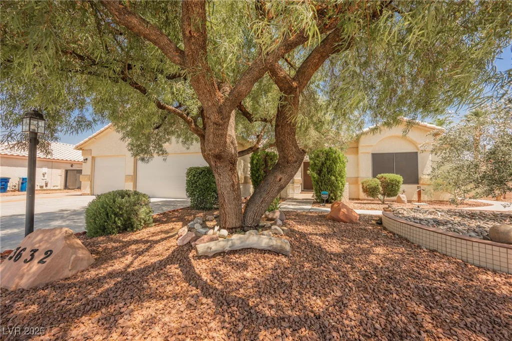 3632 Glen Ridge, Las Vegas, NV 89108