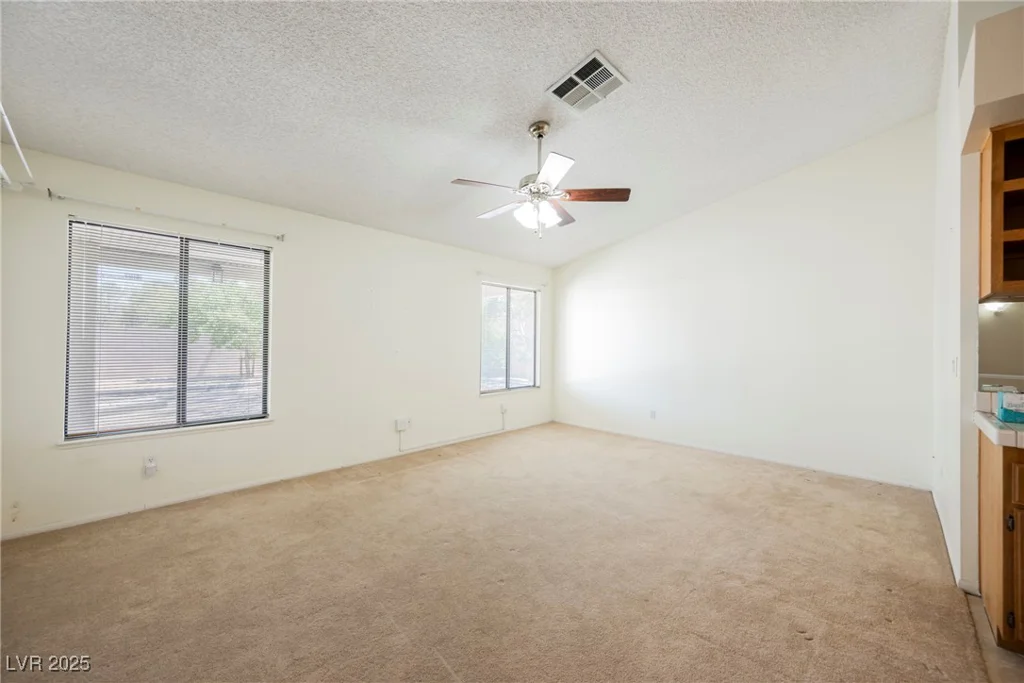 3632 Glen Ridge, Las Vegas, NV 89108