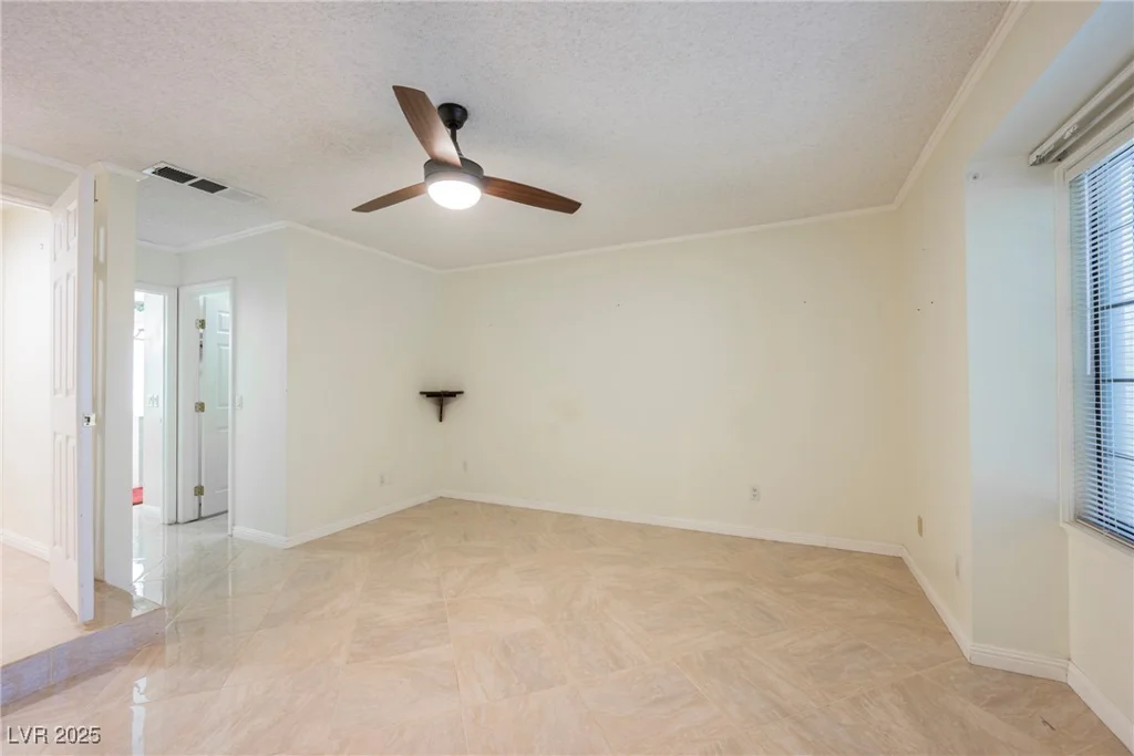 3632 Glen Ridge, Las Vegas, NV 89108