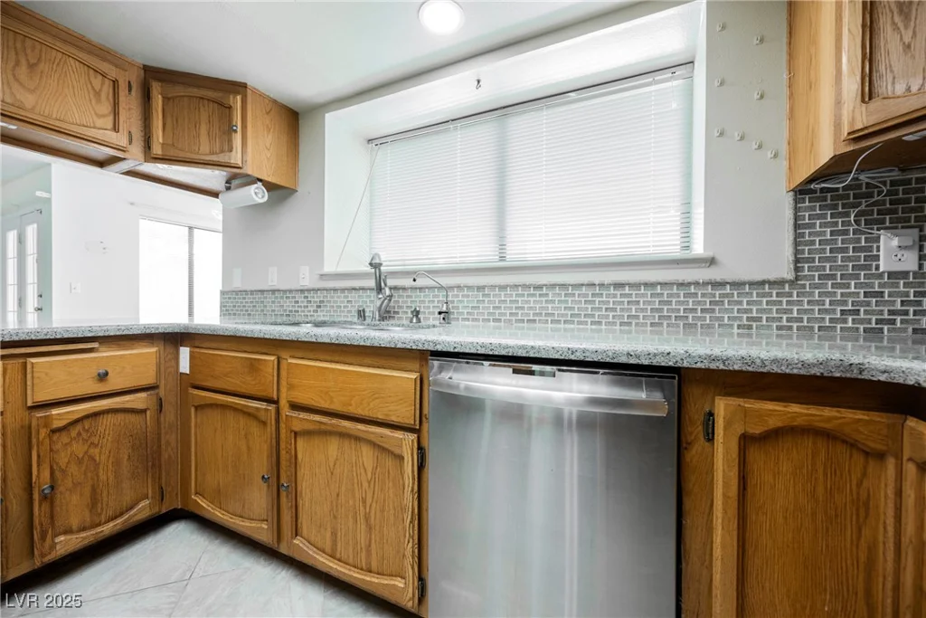 3632 Glen Ridge, Las Vegas, NV 89108
