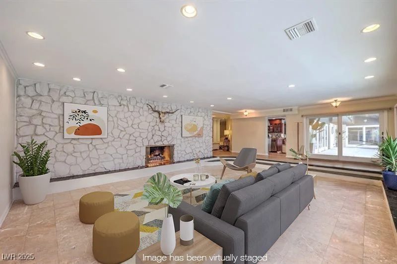 1420 8th, Las Vegas, NV 89104