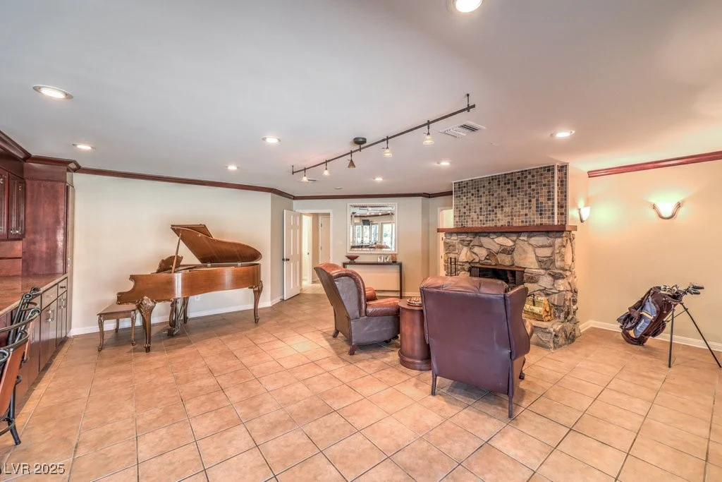 1420 8th, Las Vegas, NV 89104