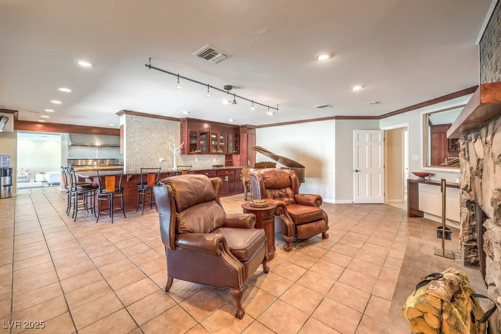 1420 8th, Las Vegas, NV 89104