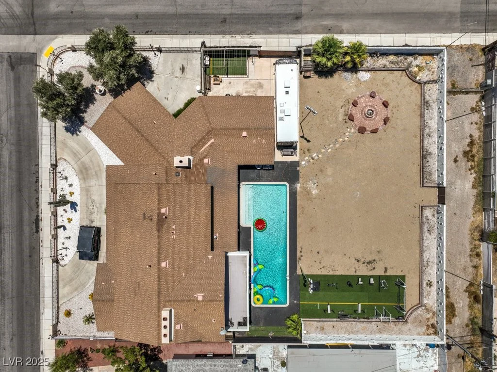 1420 8th, Las Vegas, NV 89104