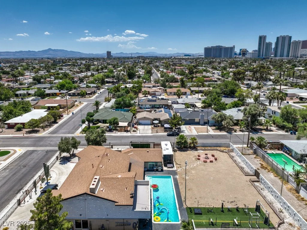 1420 8th, Las Vegas, NV 89104