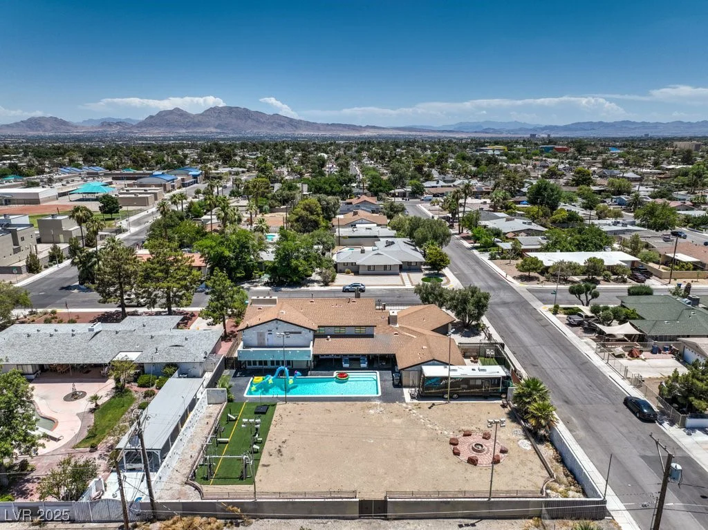 1420 8th, Las Vegas, NV 89104