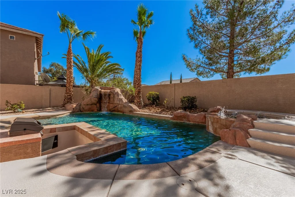 8809 Barium Rock, Las Vegas, NV 89143