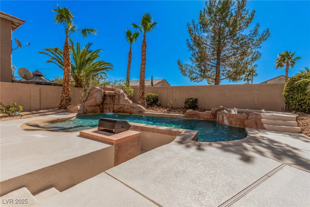 8809 Barium Rock, Las Vegas, NV 89143