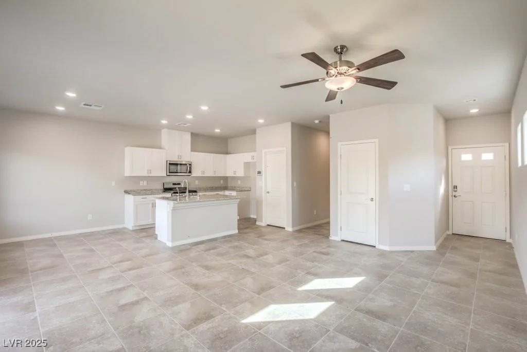 6149 Orchid Falls, North Las Vegas, NV 89081
