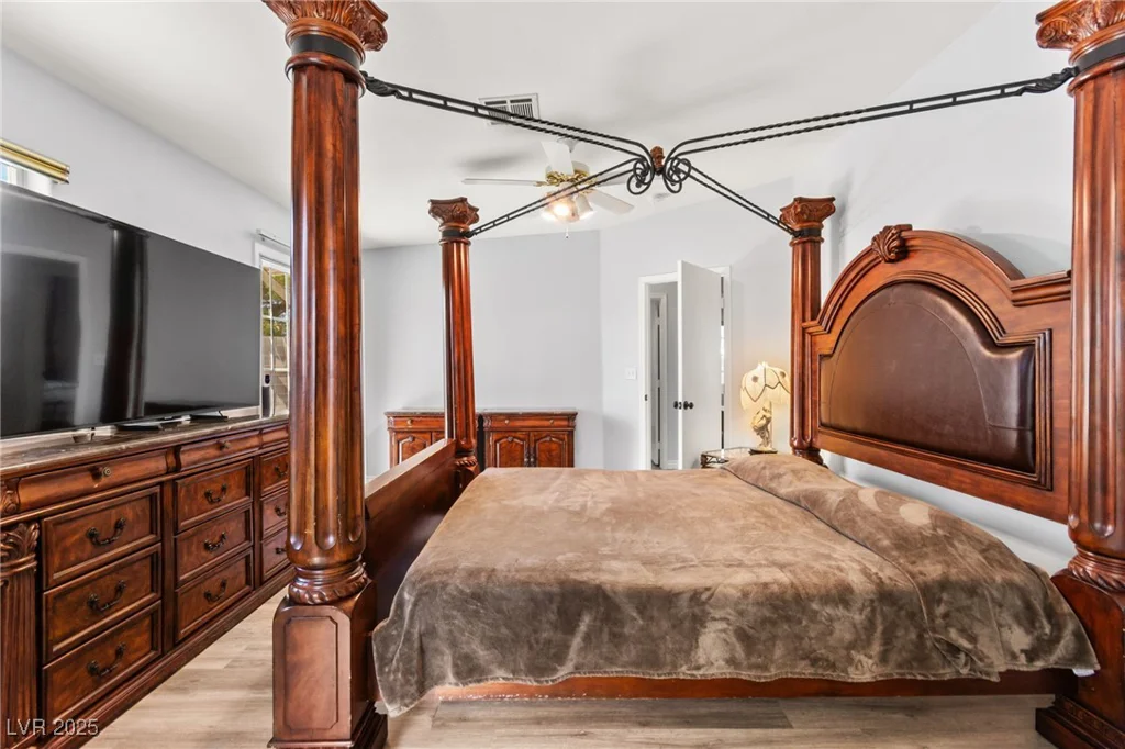 1420 Indian Hedge, North Las Vegas, NV 89032