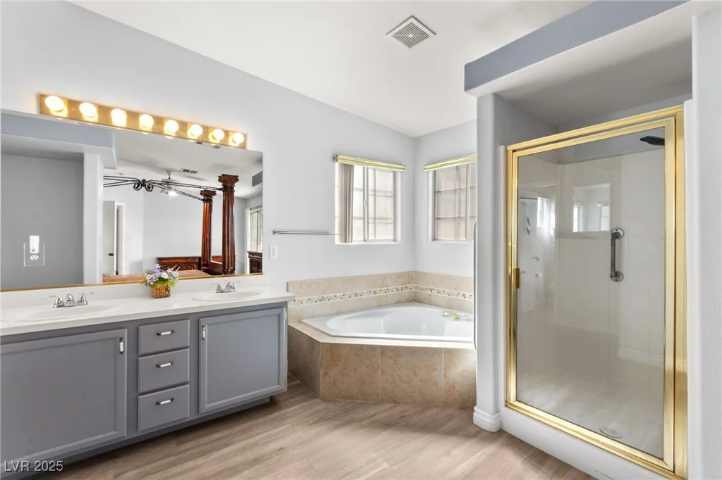 1420 Indian Hedge, North Las Vegas, NV 89032