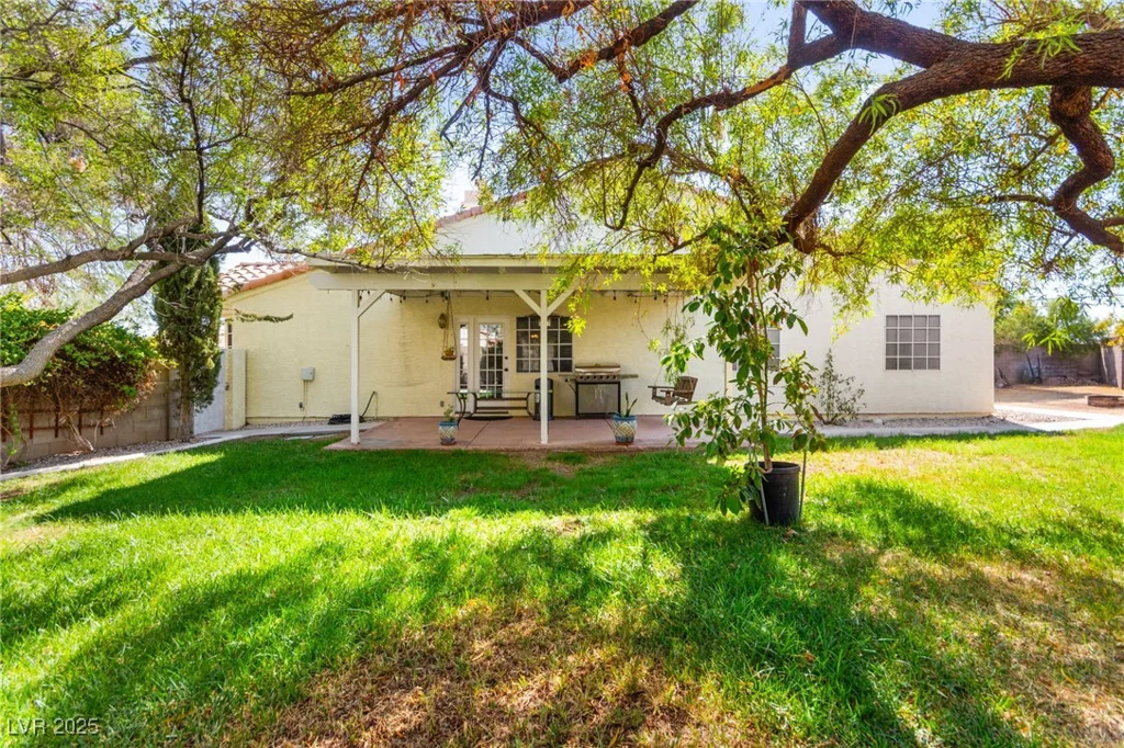 1420 Indian Hedge, North Las Vegas, NV 89032