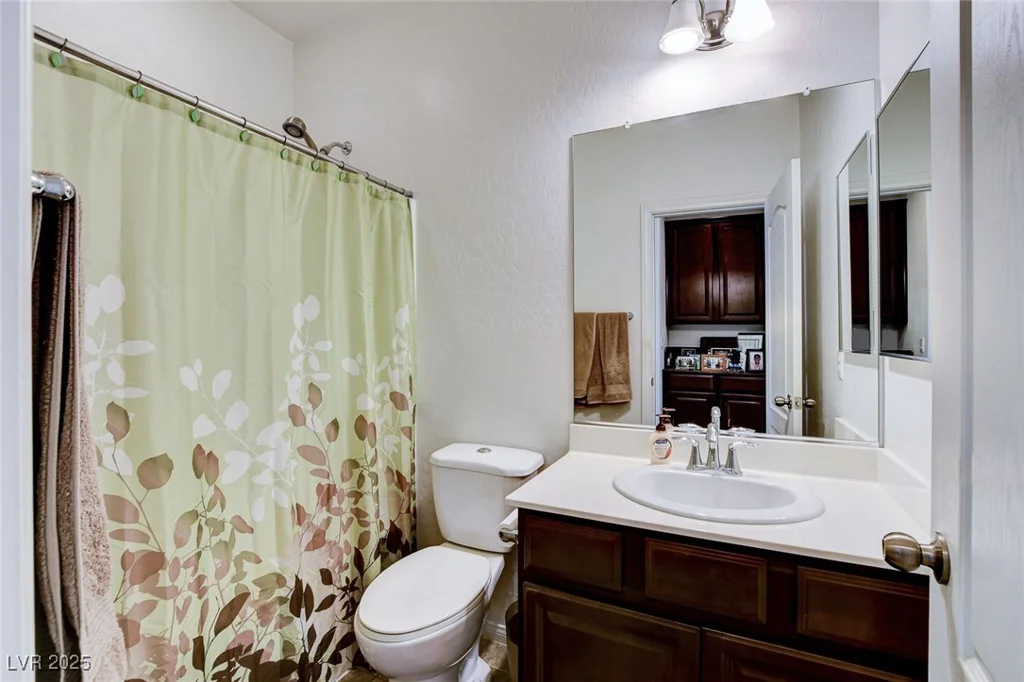 6365 Jacobville, Las Vegas, NV 89122