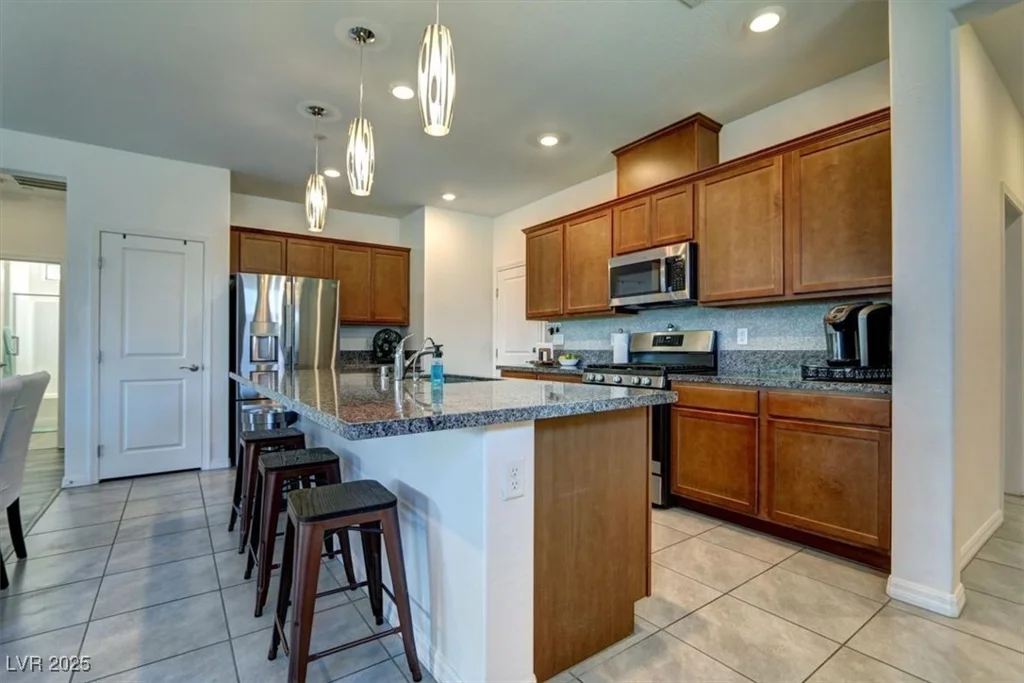 9577 Among, Las Vegas, NV 89143