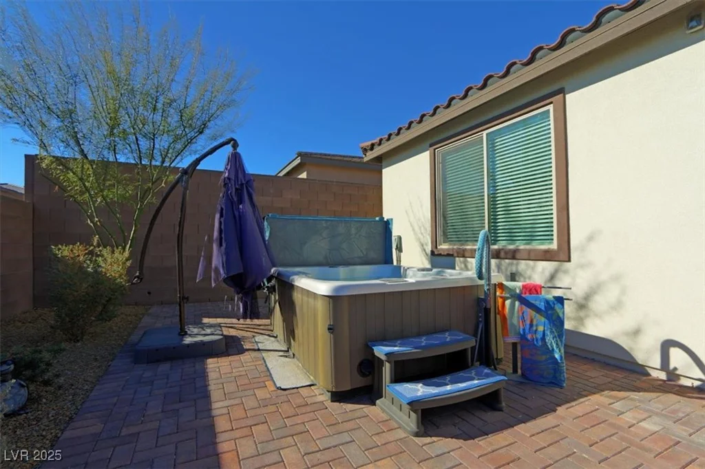 9577 Among, Las Vegas, NV 89143
