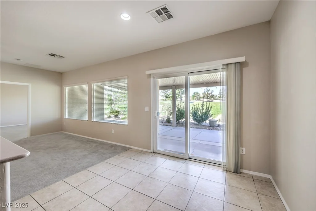 7649 Broadwing, North Las Vegas, NV 89084