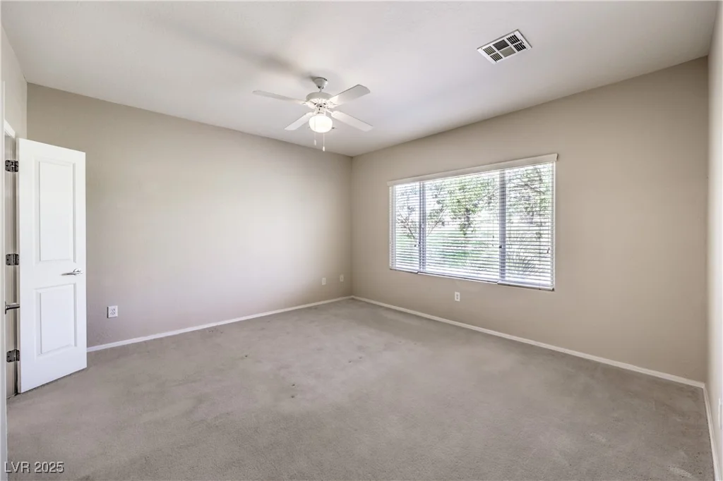 7649 Broadwing, North Las Vegas, NV 89084