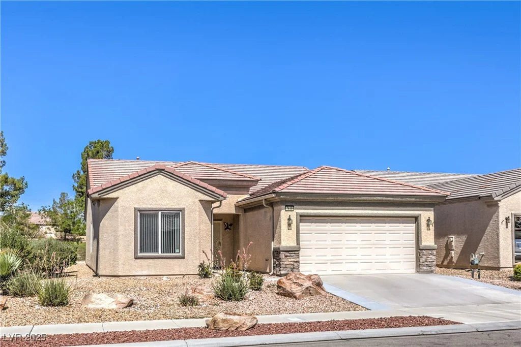 7649 Broadwing, North Las Vegas, NV 89084