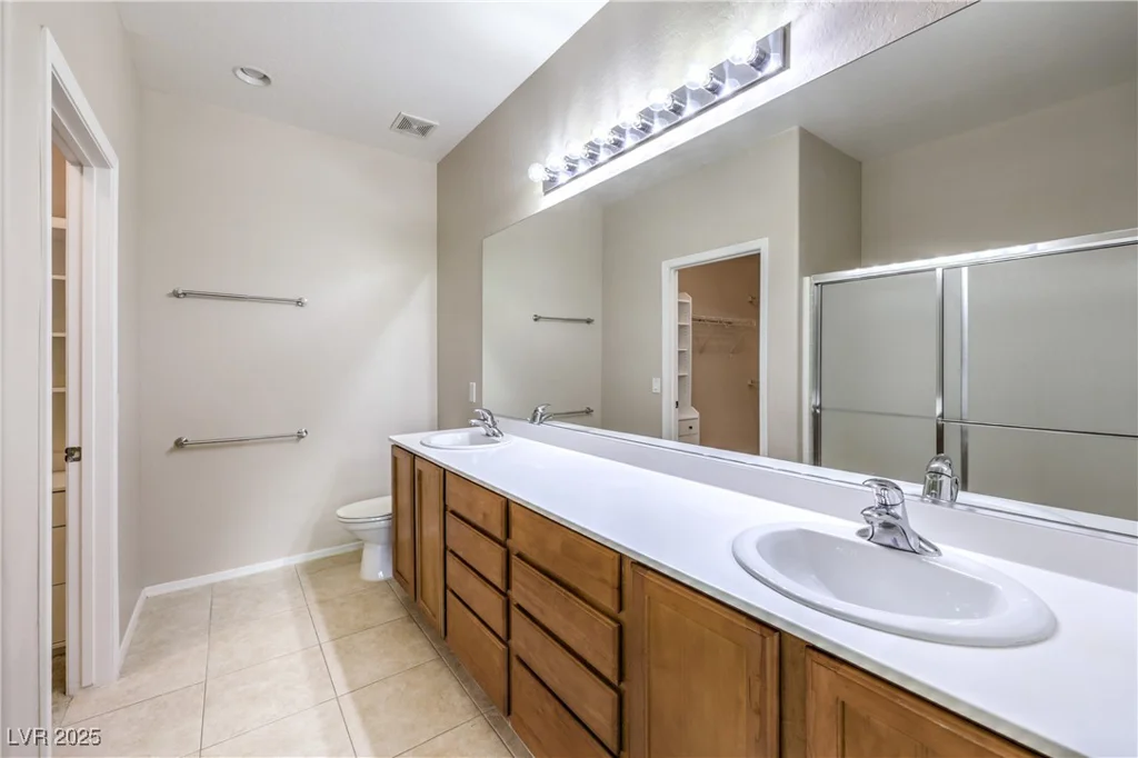 7649 Broadwing, North Las Vegas, NV 89084