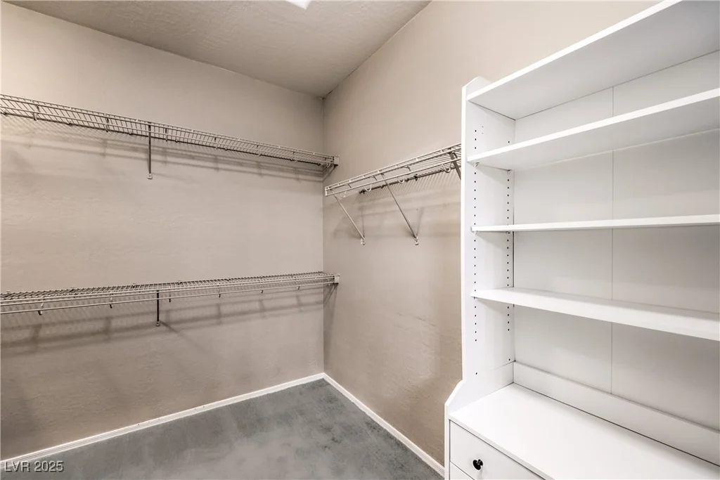 7649 Broadwing, North Las Vegas, NV 89084