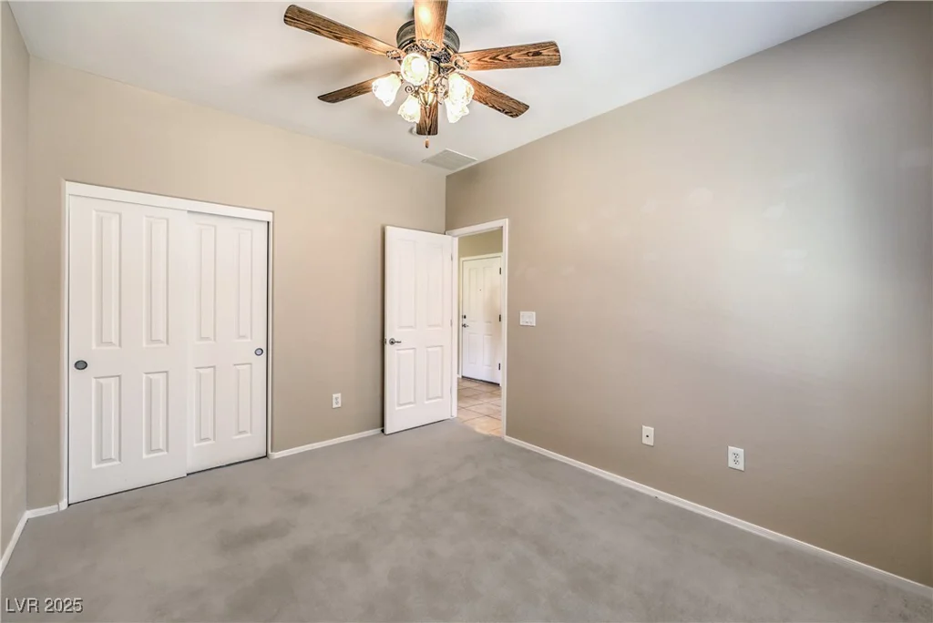 7649 Broadwing, North Las Vegas, NV 89084