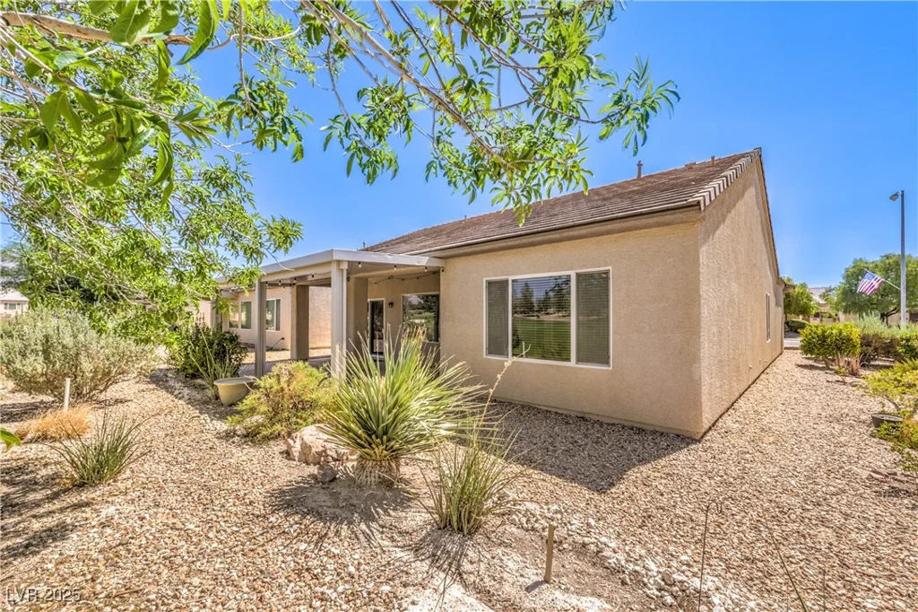 7649 Broadwing, North Las Vegas, NV 89084