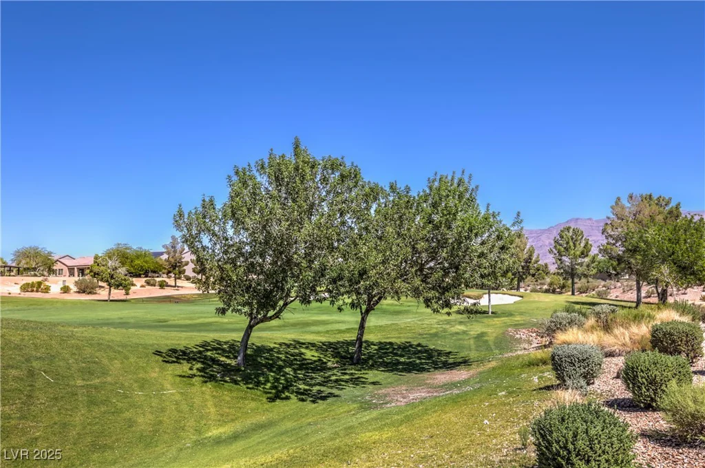 7649 Broadwing, North Las Vegas, NV 89084