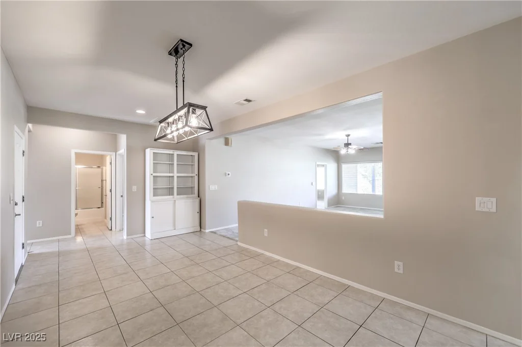 7649 Broadwing, North Las Vegas, NV 89084