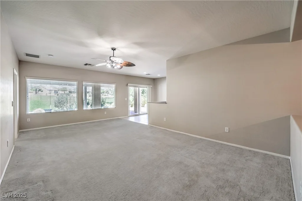 7649 Broadwing, North Las Vegas, NV 89084
