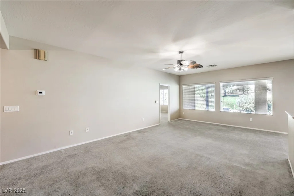7649 Broadwing, North Las Vegas, NV 89084