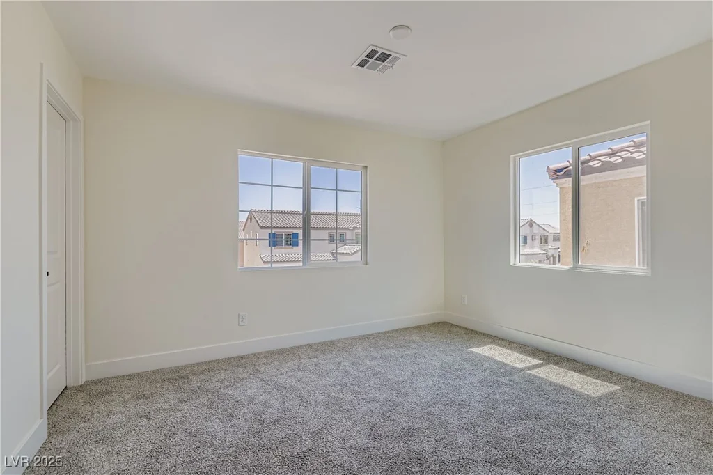 9713 Rocket Grove, Las Vegas, NV 89178