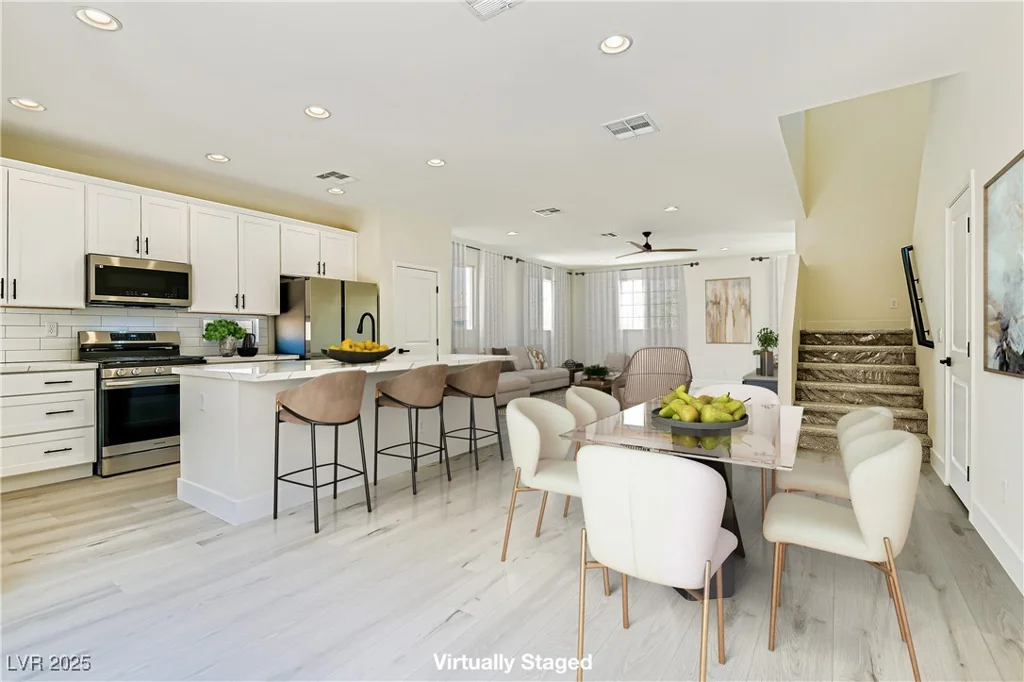 9713 Rocket Grove, Las Vegas, NV 89178