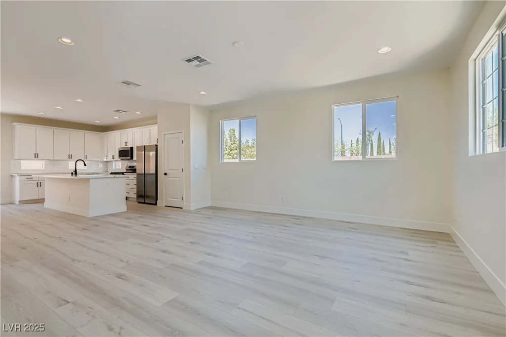 9713 Rocket Grove, Las Vegas, NV 89178