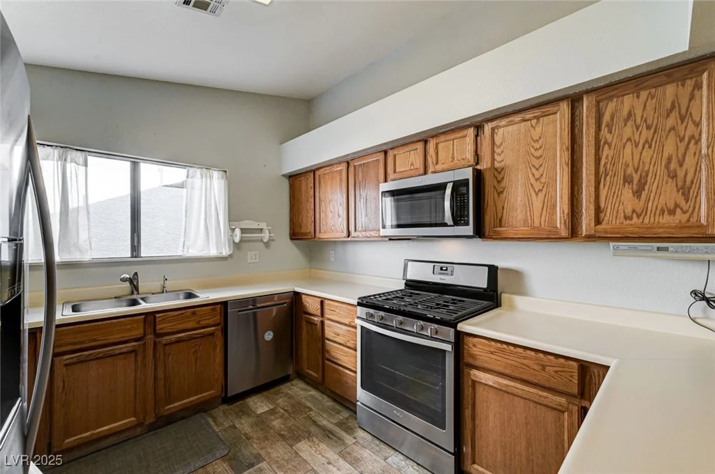 929 Anchor, Henderson, NV 89015