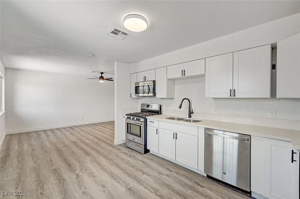 1436 Bartlett, Las Vegas, NV 89106