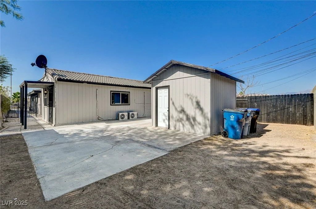 1436 Bartlett, Las Vegas, NV 89106